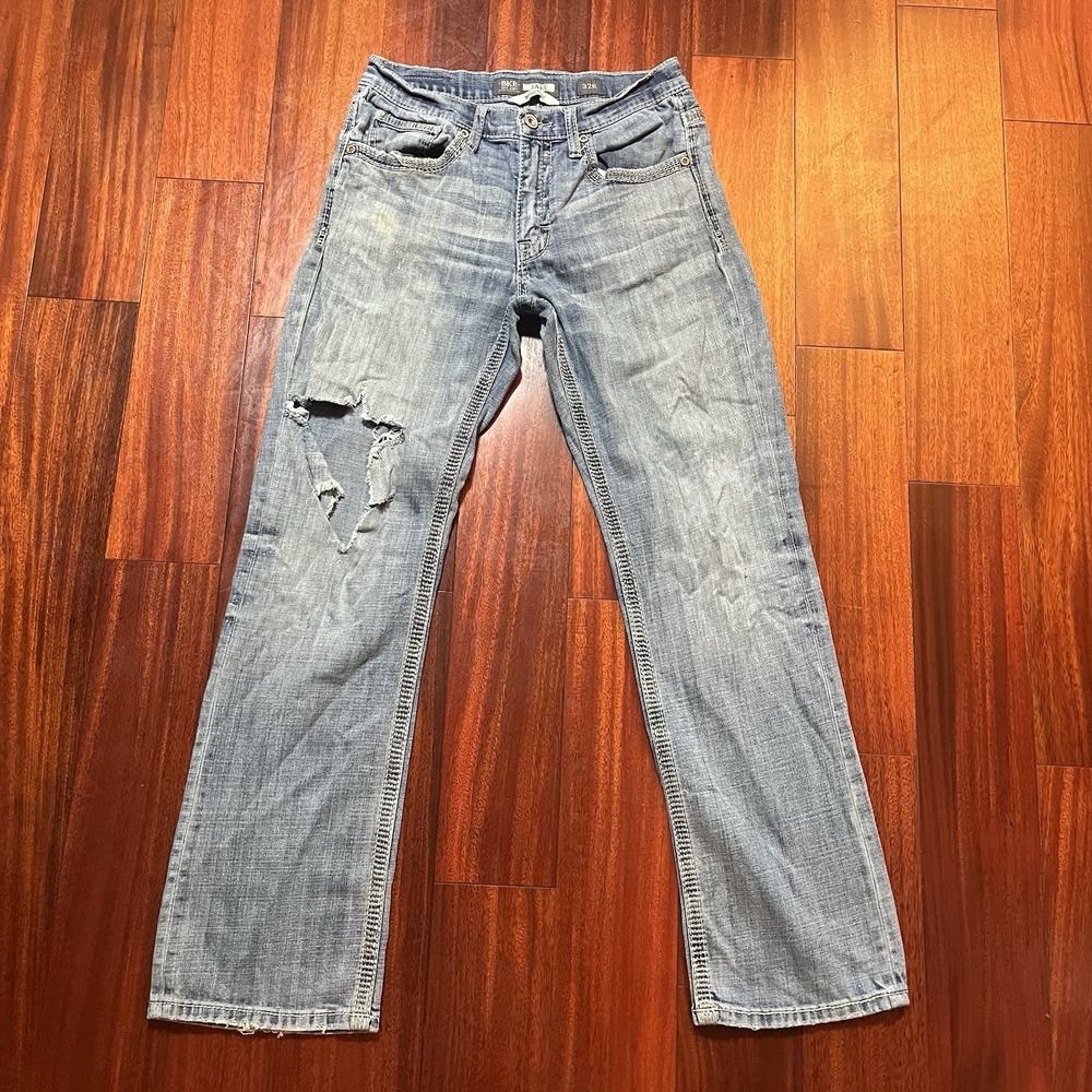 BKE Jeans Mens 32R 30x32 Jake Bootleg Distressed Blue Light Wash Grunge READ *